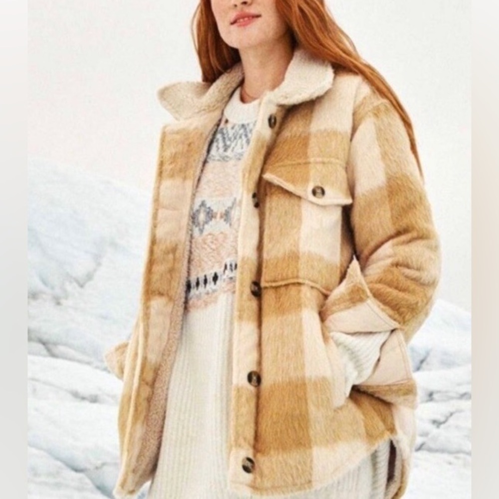 AMERICAN EAGLE - Women's Faux Fur Lined Sherpa Coat Sz Medium